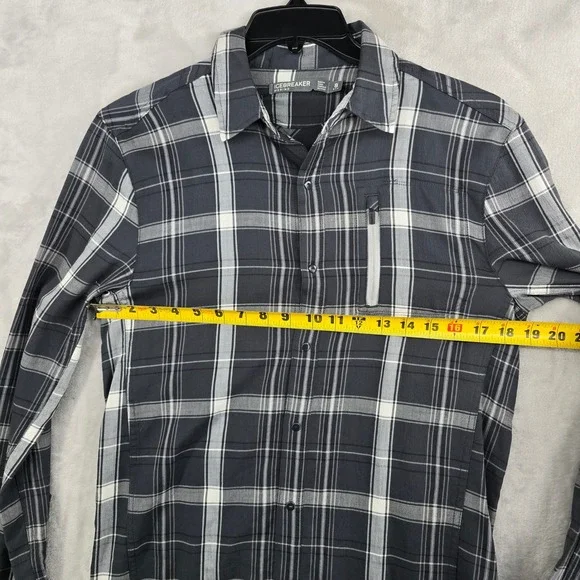 Icebreaker Merino Plaid Button Up Shirt Mens Small Long‎ Sleeve Pocket * holes - Picture 3 of 13